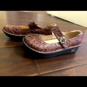 Alegria comfortable shoes,